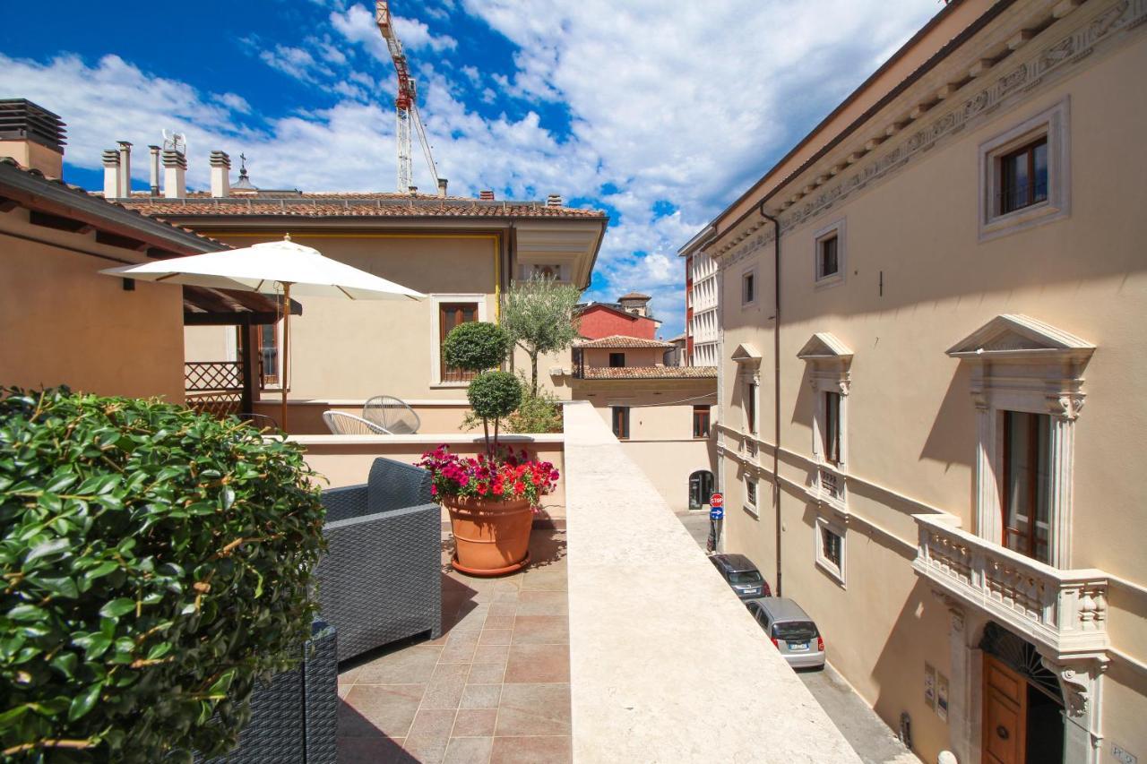 Al Maso In Centro B&B LʼAquila Kültér fotó